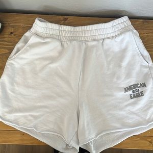 AMERICAN EAGLE BOYFRIEND SHORTS